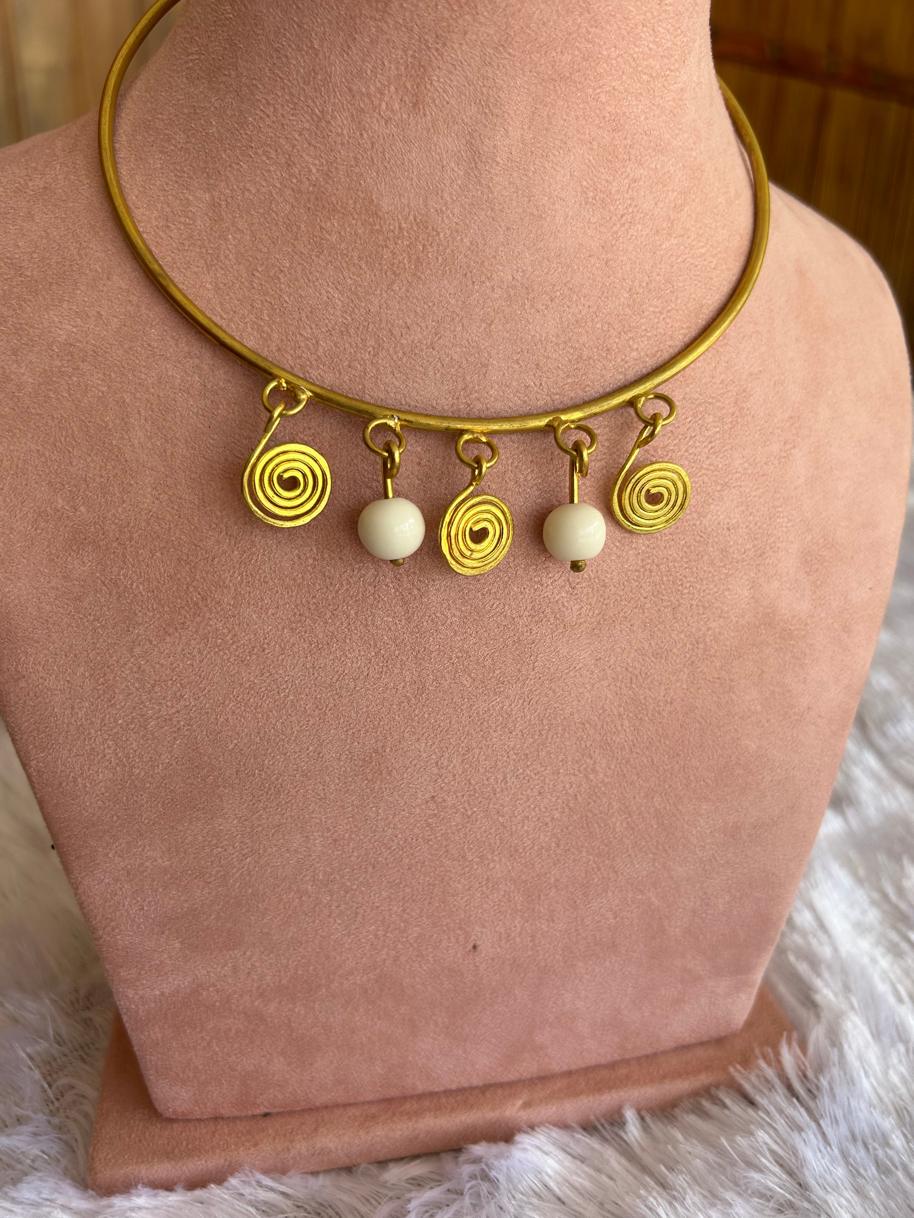 The Helen Choker