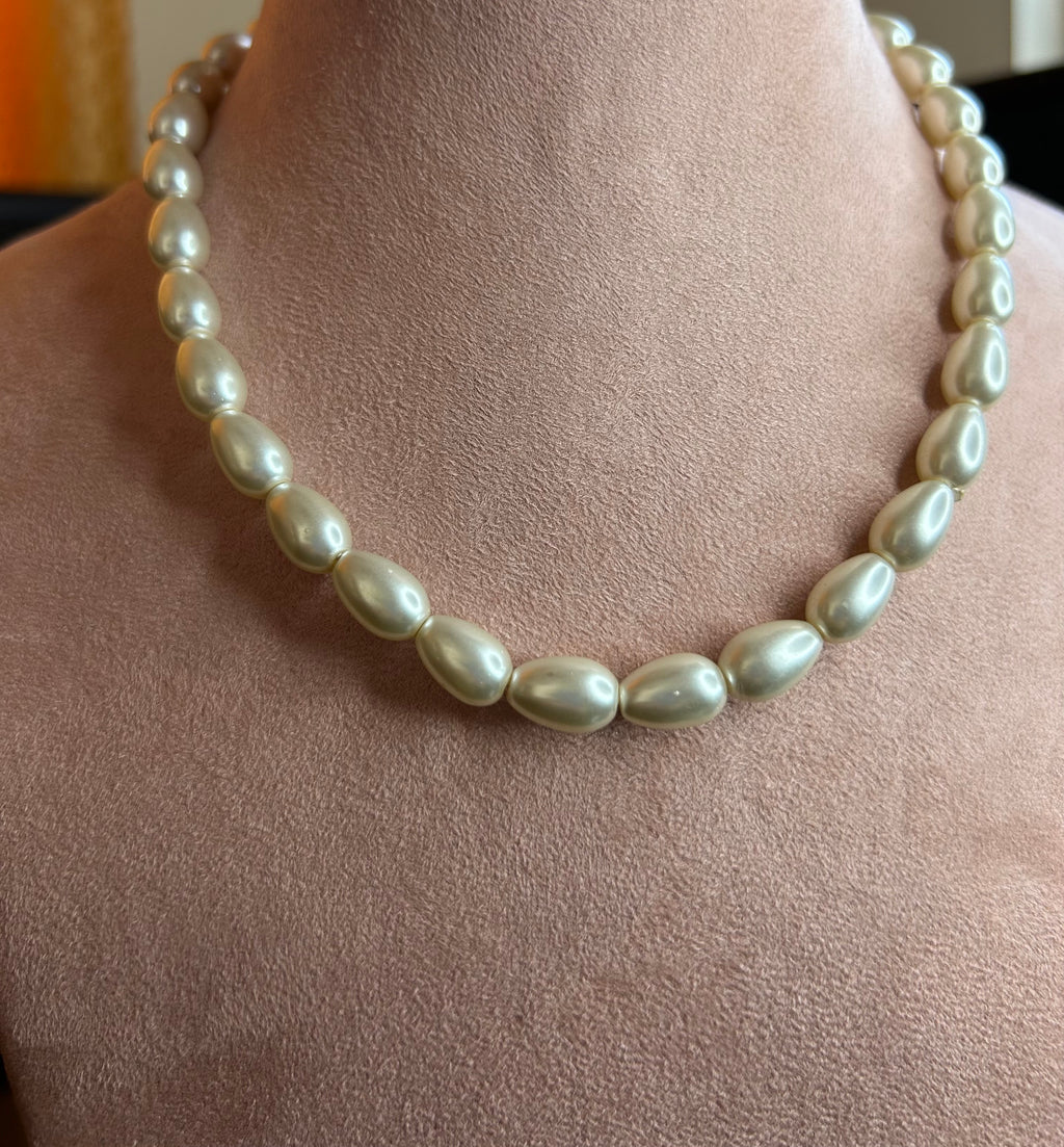 Dewdrop Pearl Necklace