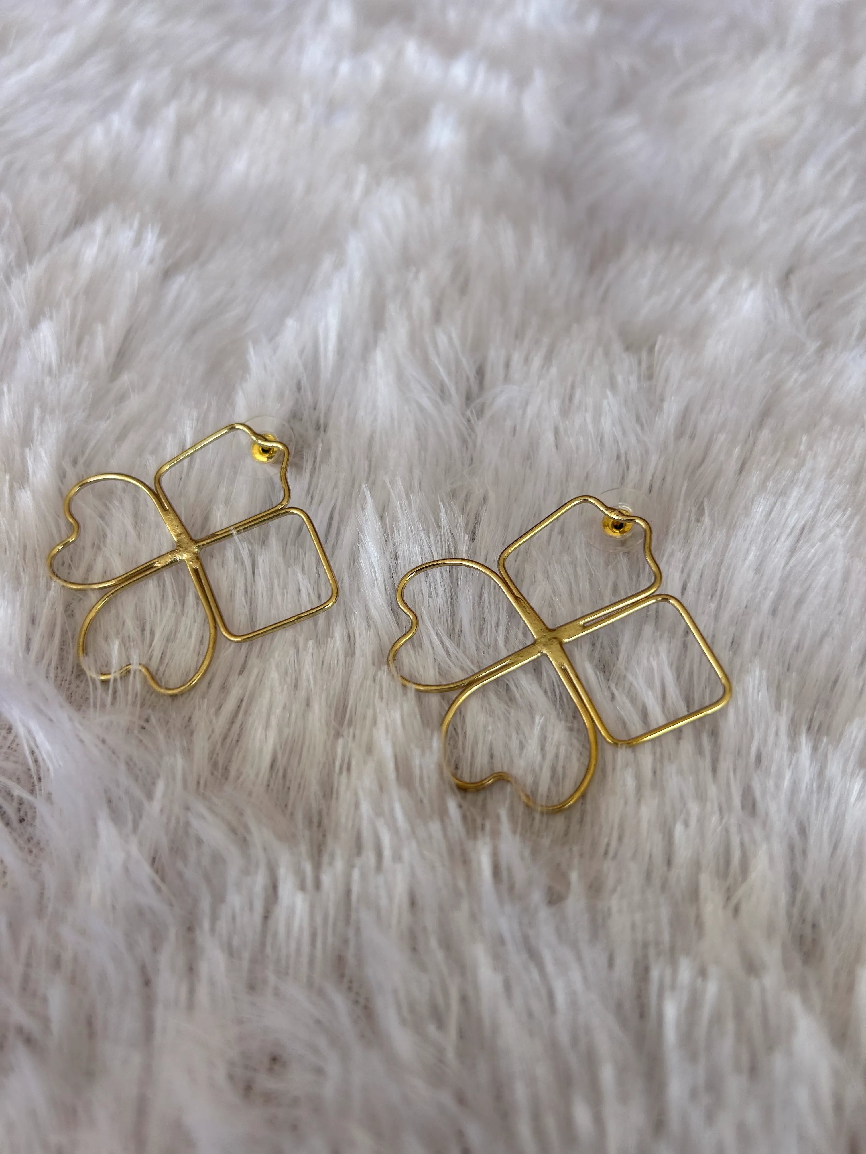 Amour Frames
