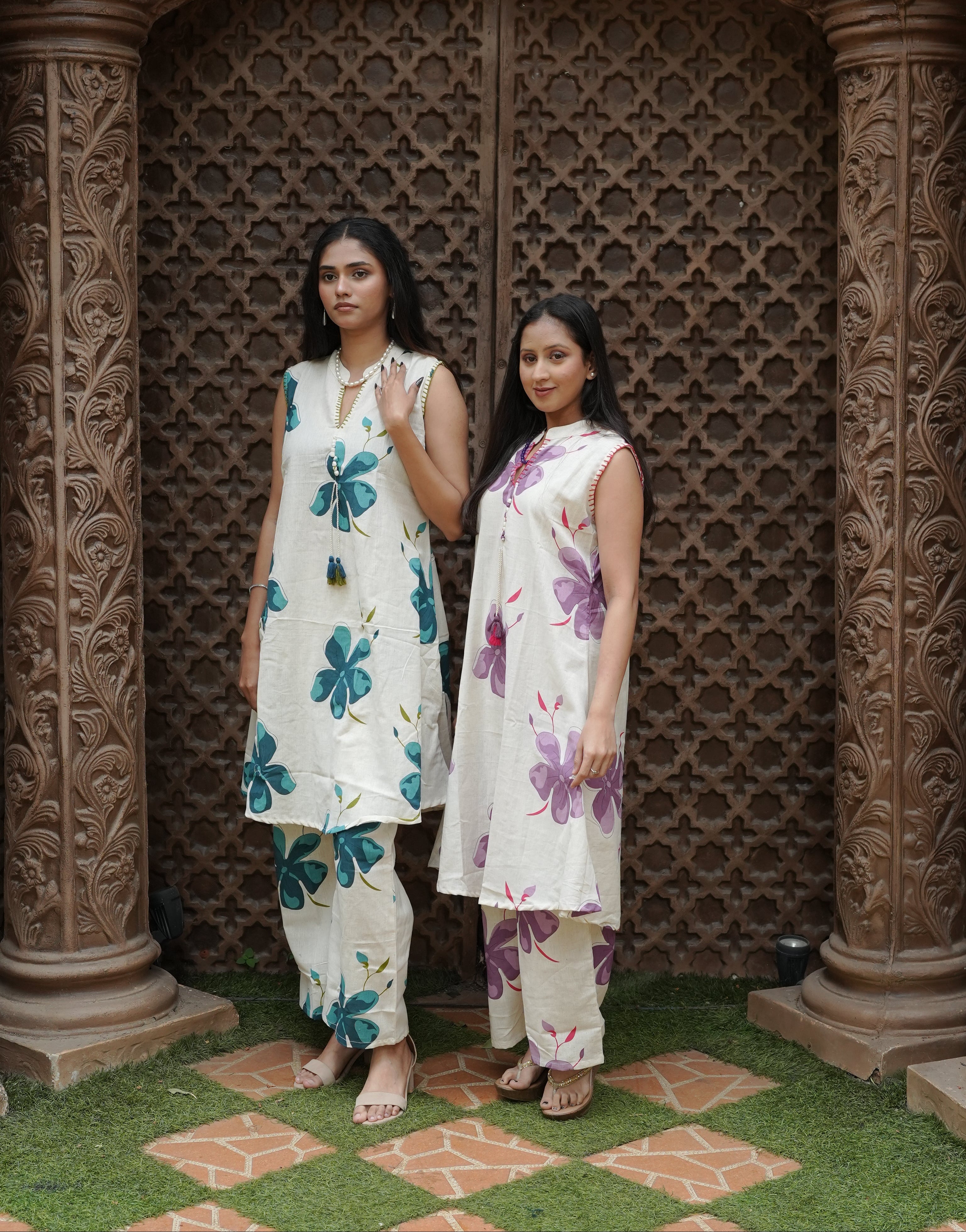 Nila & Lavender Flores