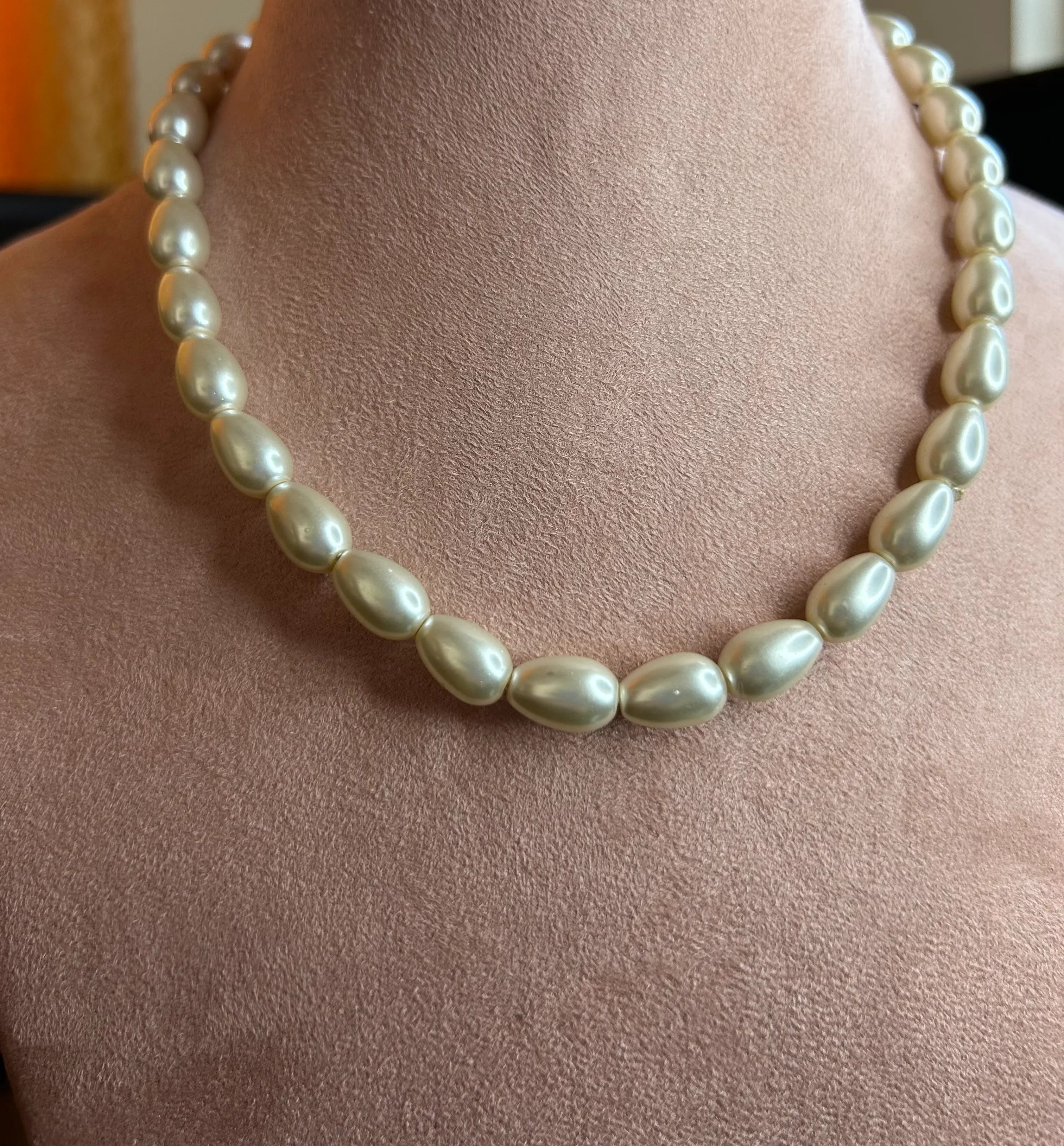 Dewdrop Pearl Necklace