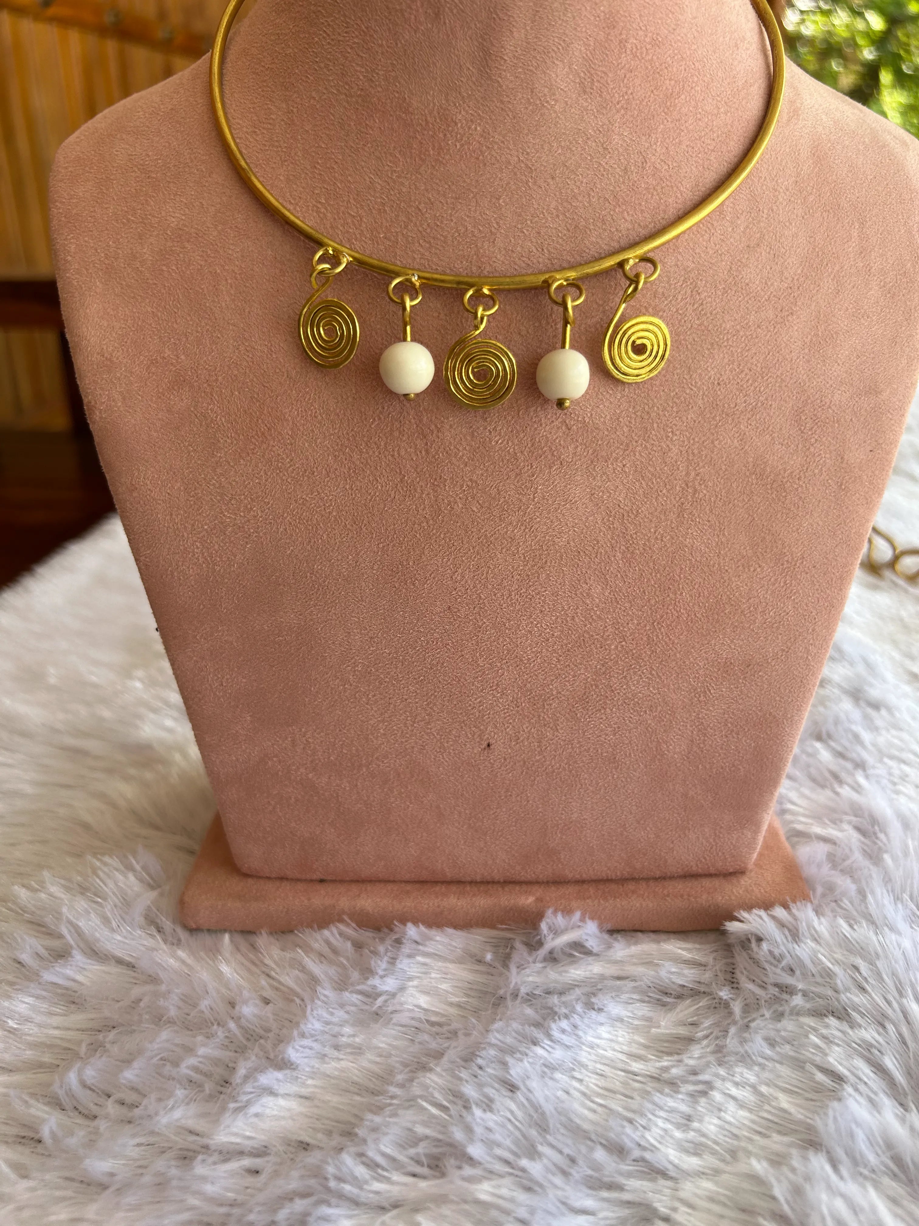 The Helen Choker
