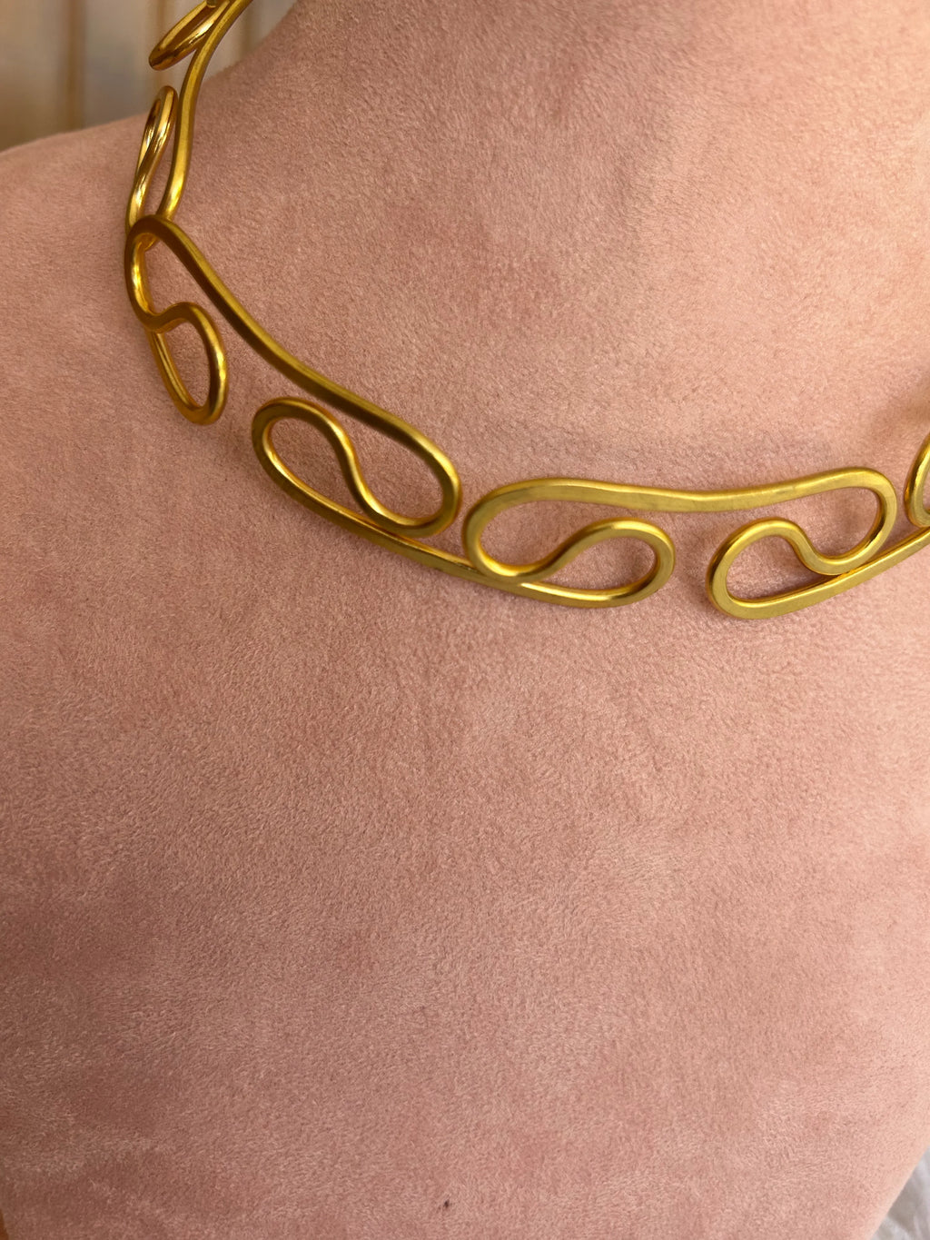 The Aurelia Choker